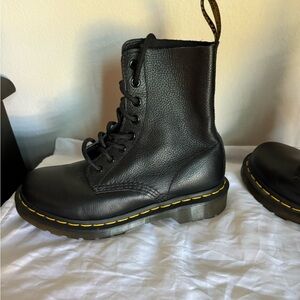 Doc Martens-Virginia boots-women’s leather boots